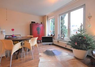 Sunny 1-Bedroom Apartment with Balcony - Image 4