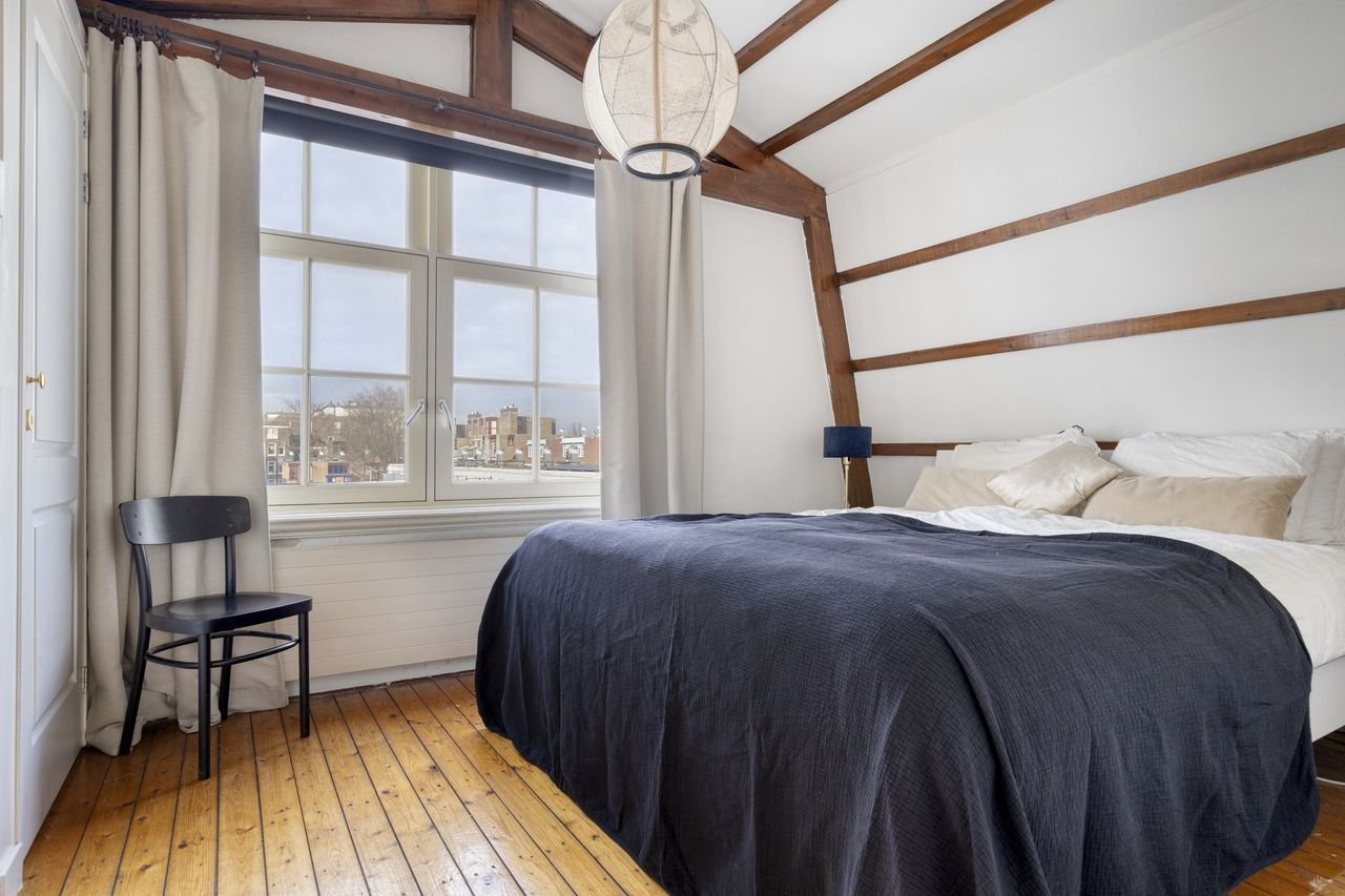 Lichte short-stay met terras in Haarlemmerbuurt - Afbeelding 12