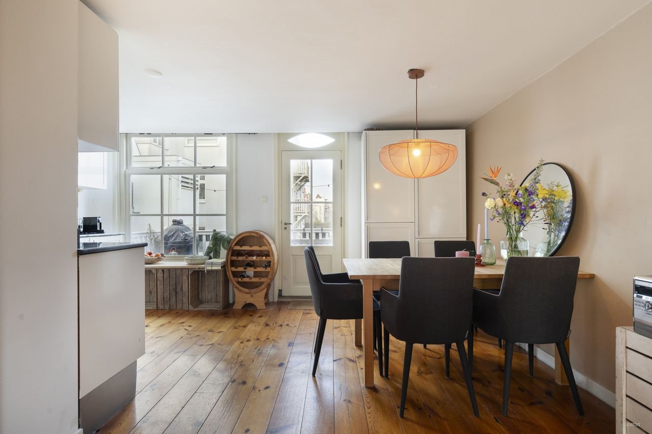 Lichte short-stay met terras in Haarlemmerbuurt - Afbeelding 6