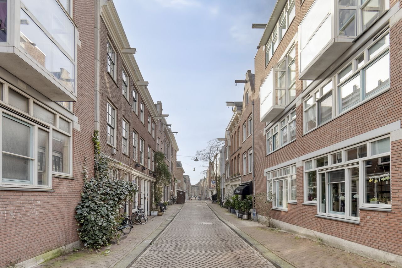 Lichte short-stay met terras in Haarlemmerbuurt - Afbeelding 24