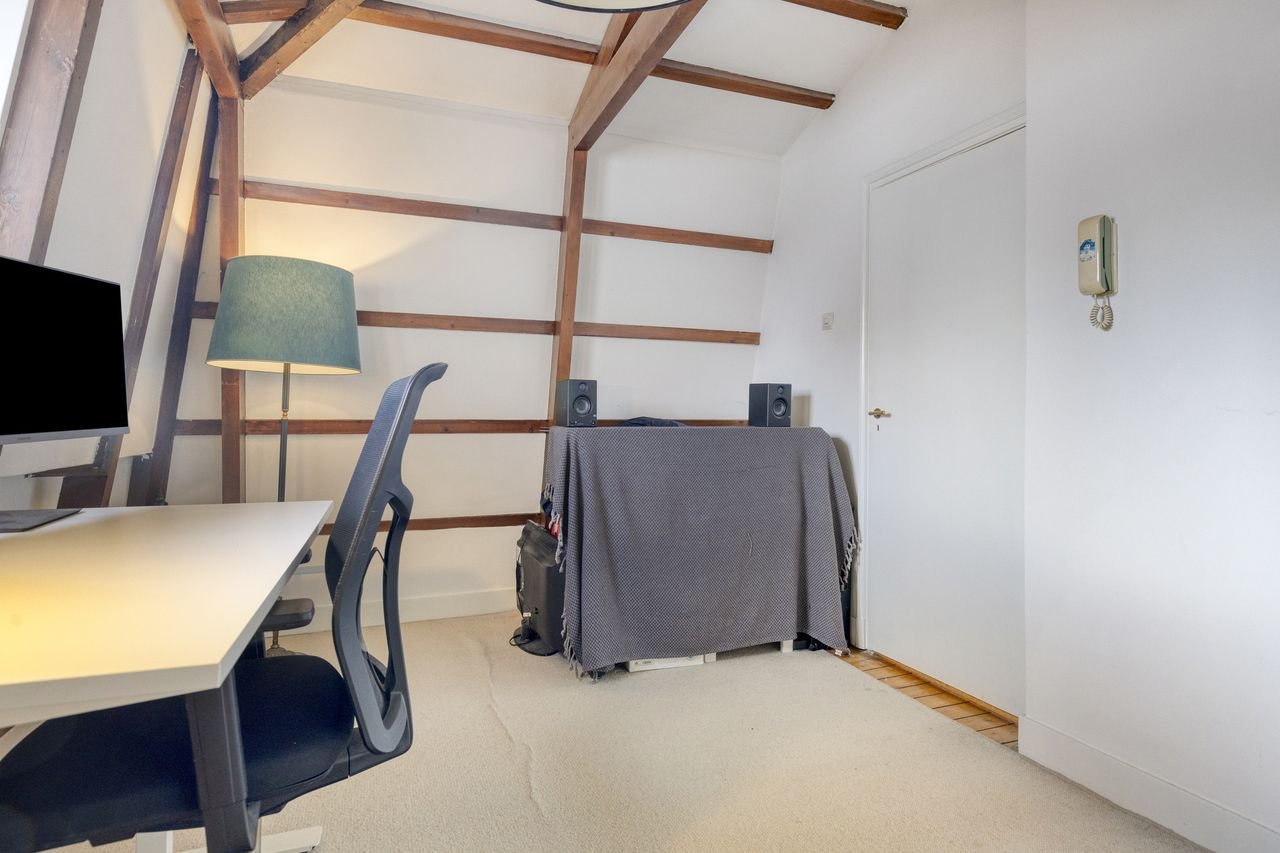 Lichte short-stay met terras in Haarlemmerbuurt - Afbeelding 20