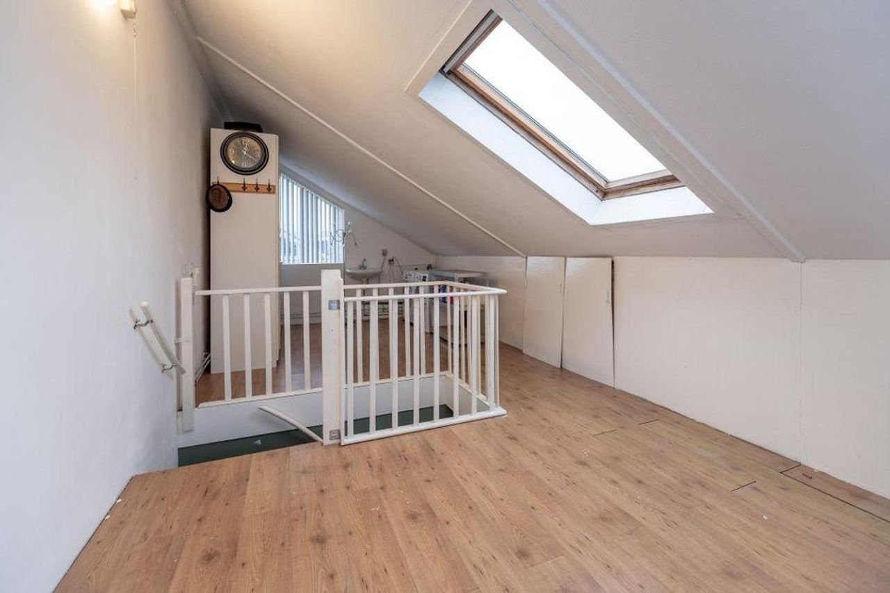 Dwarskapwoning met garage in Muziekwijk - Afbeelding 18