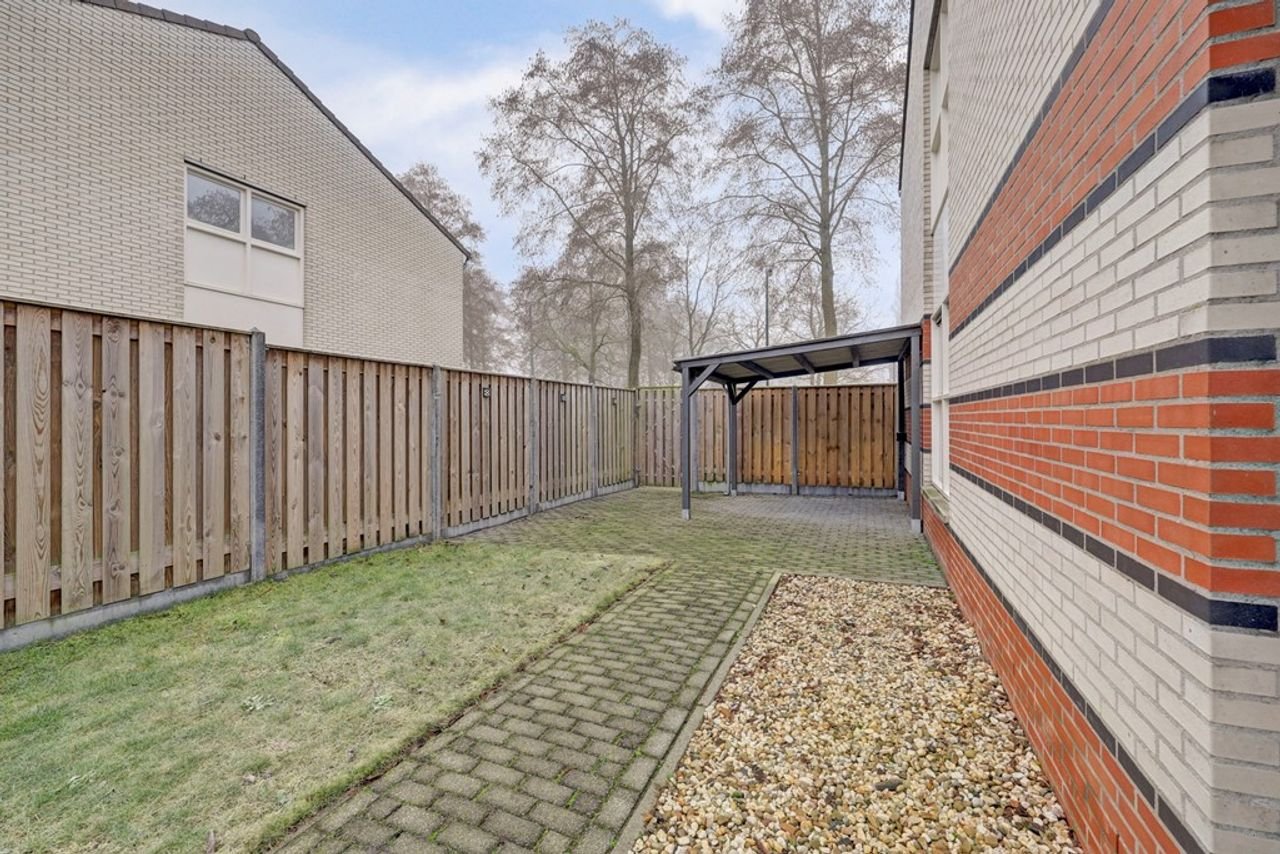 Gemoderniseerde tweekapper in Bladel - Afbeelding 35