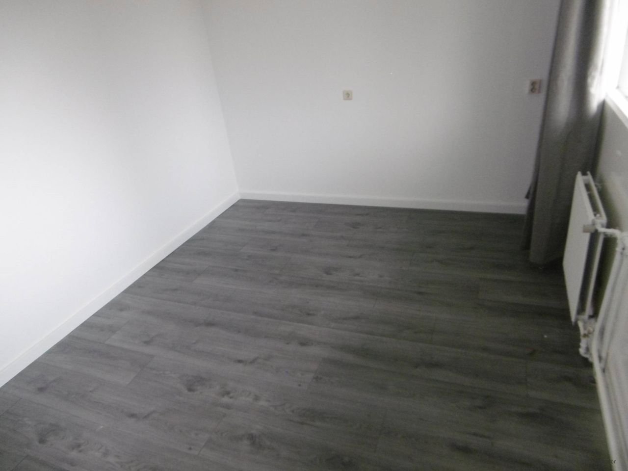 Renovated 4-room apartment (90 m²) - Image 8