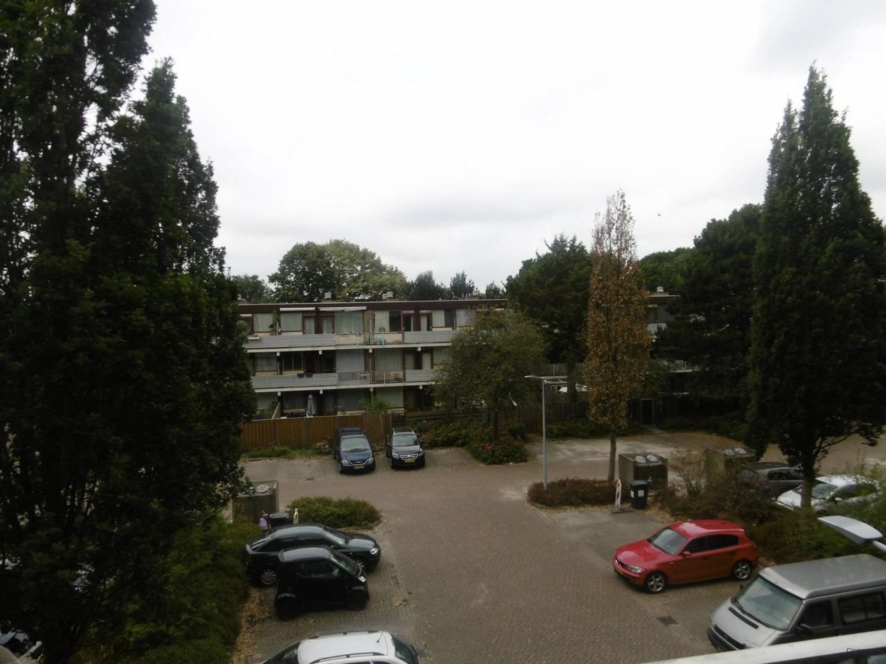 Renovated 4-room apartment (90 m²) - Image 15