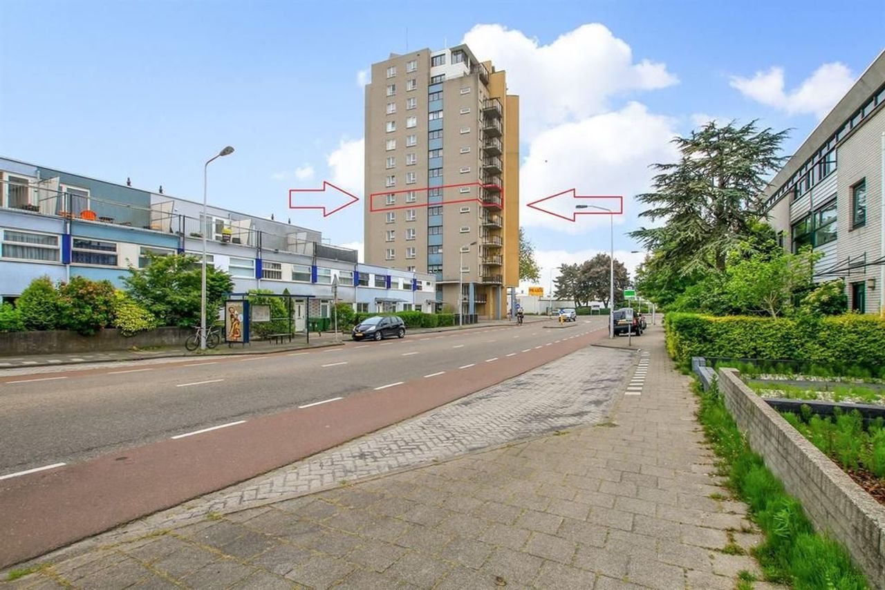 Bright 2-bedroom apartment on Vrijheidslaan - Image 15