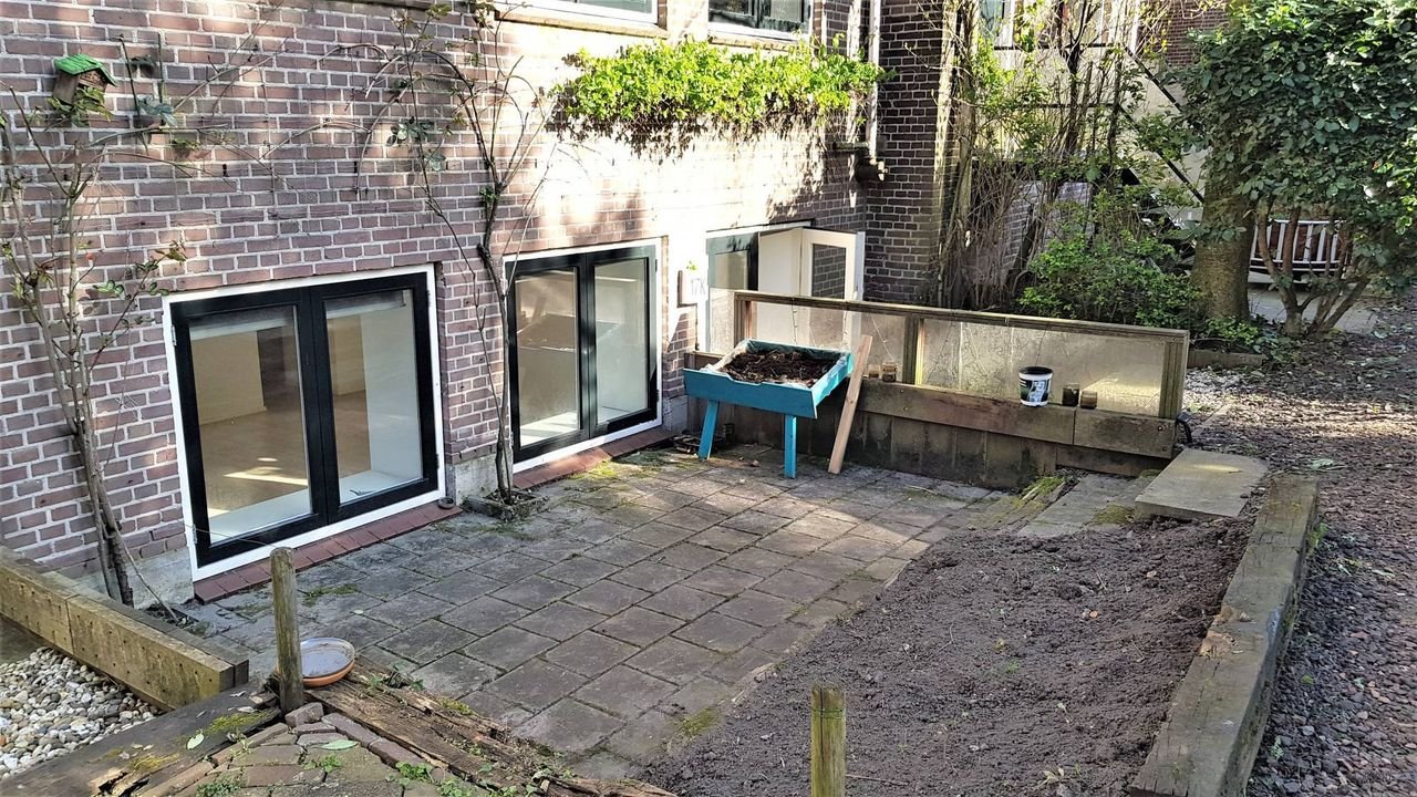 Monumental 40m² studio near the Oudegracht in Utrecht - Image 12