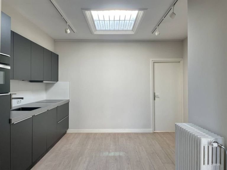 Luxury 2-Bedroom Apartment near Erasmus MC - Image 5