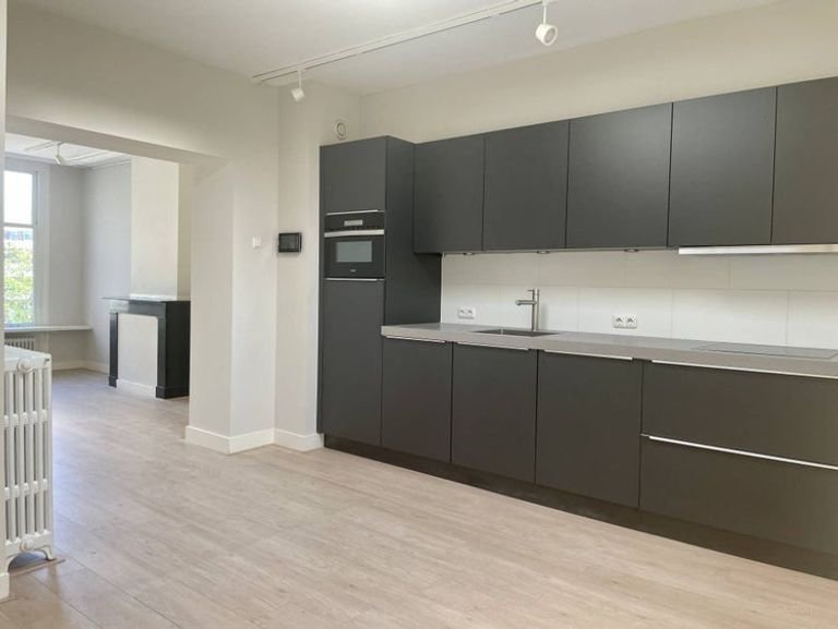 Luxury 2-Bedroom Apartment near Erasmus MC - Image 4