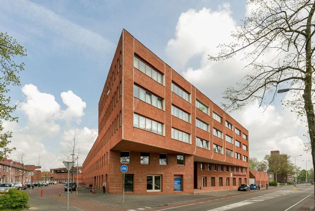 Hoekappartement Breda: 112 m² én twee parkeerplekken - Afbeelding 1