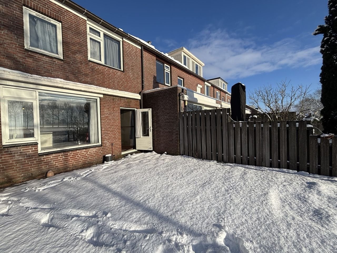 Spacious family home in Waardhuizen with sunny garden - Image 8