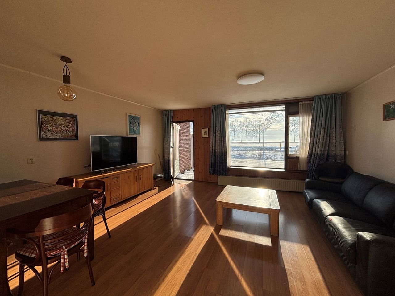 Spacious family home in Waardhuizen with sunny garden - Image 4