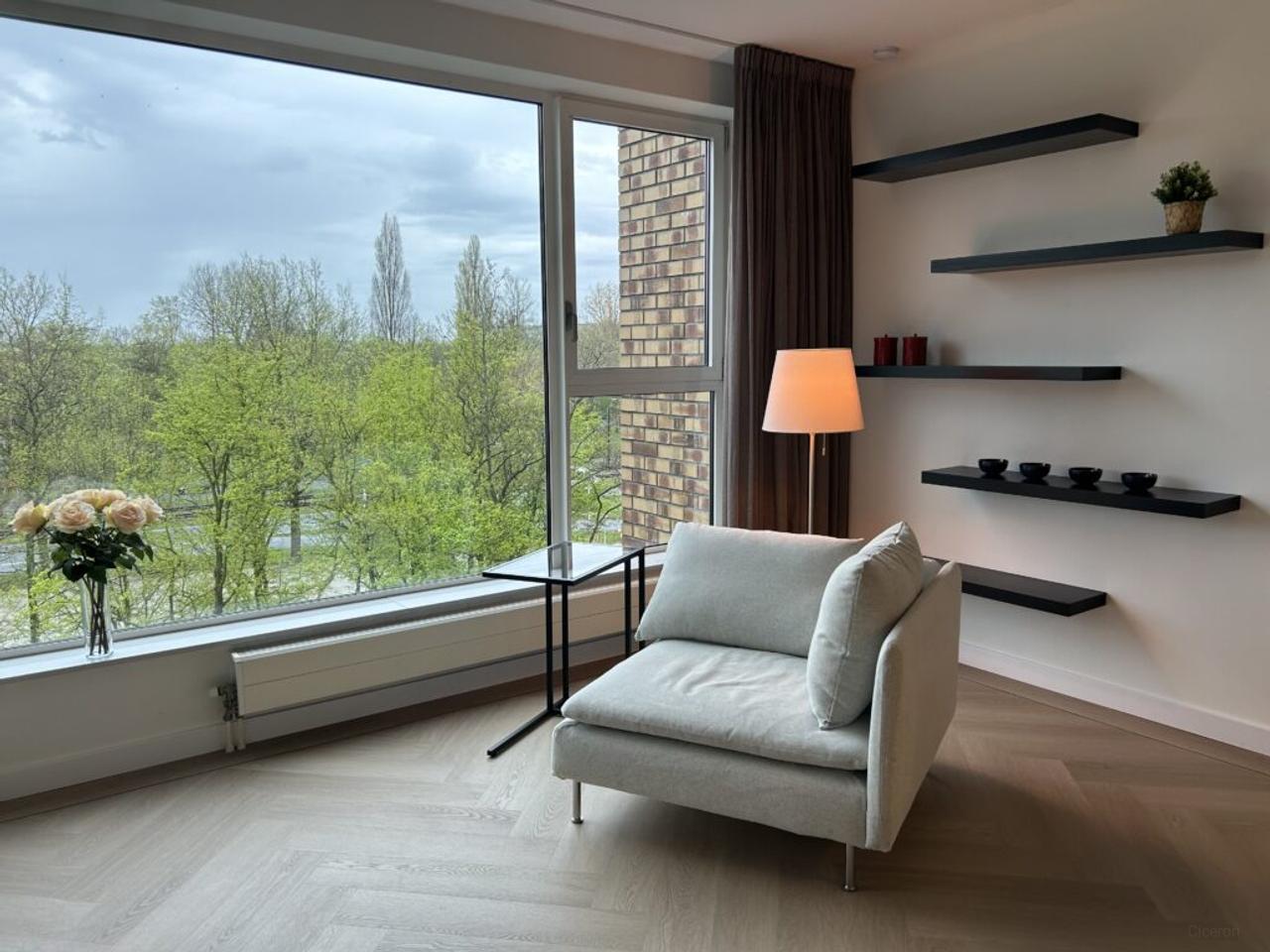 Gemeubileerd 3-kamerappartement met balkon - Afbeelding 13