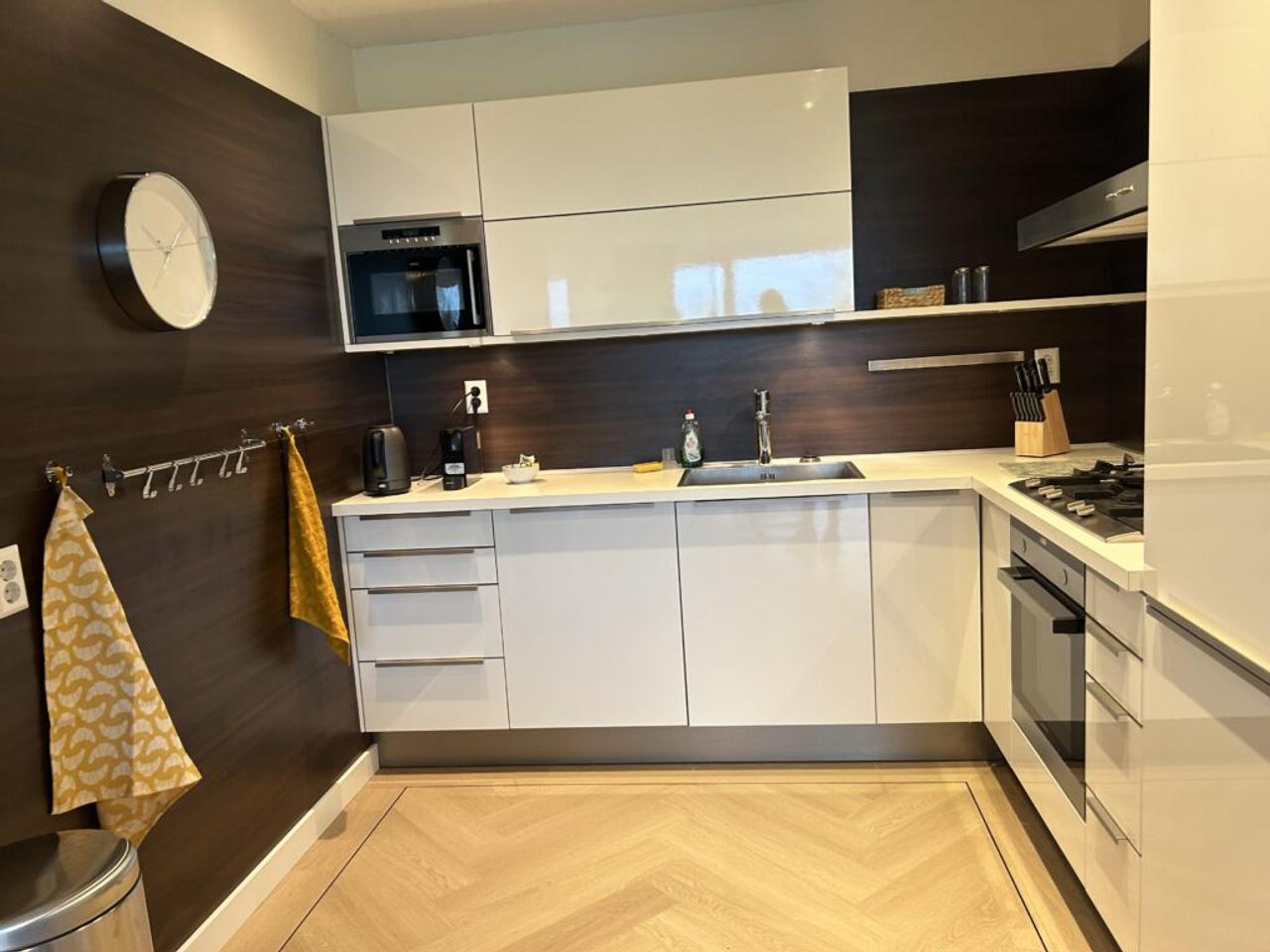 Gemeubileerd 3-kamerappartement met balkon - Afbeelding 14