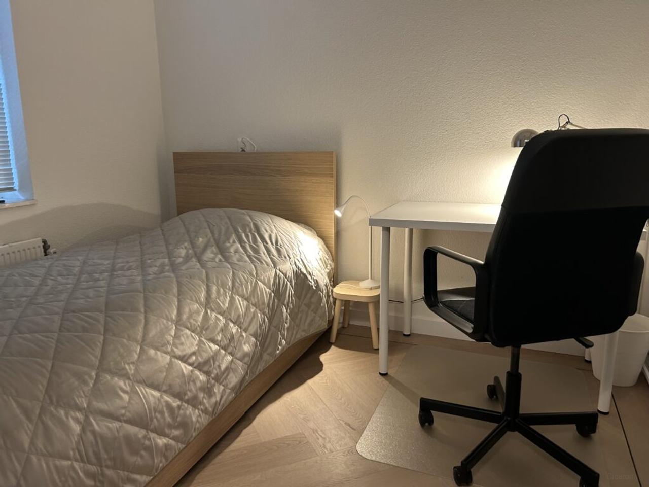 Gemeubileerd 3-kamerappartement met balkon - Afbeelding 16