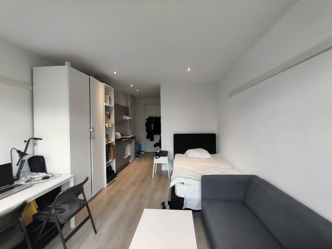 Gemeubileerde studio met terras in Boschdijk - Afbeelding 6
