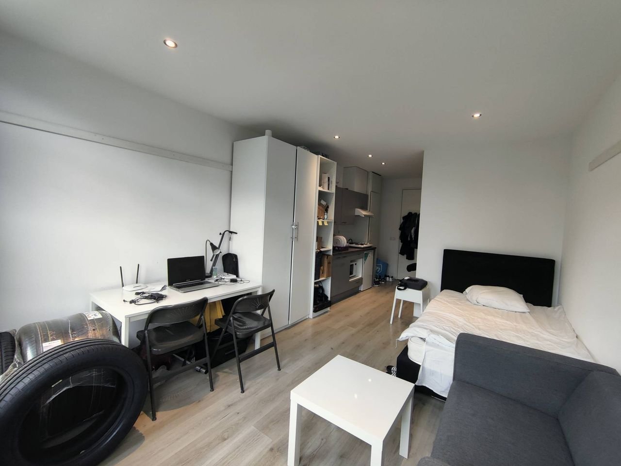 Gemeubileerde studio met terras in Boschdijk - Afbeelding 5