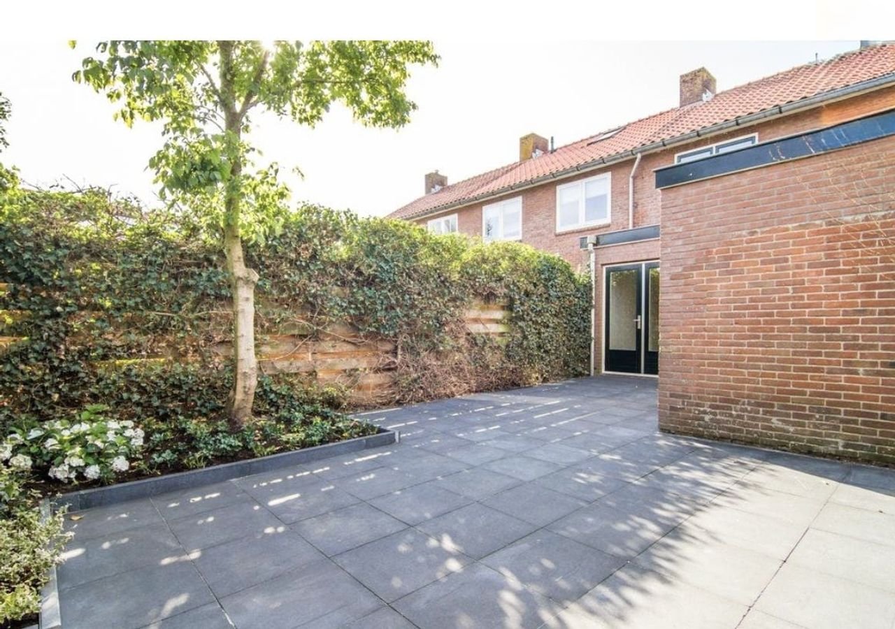 Modern huis in Laren met riante tuin - Afbeelding 10