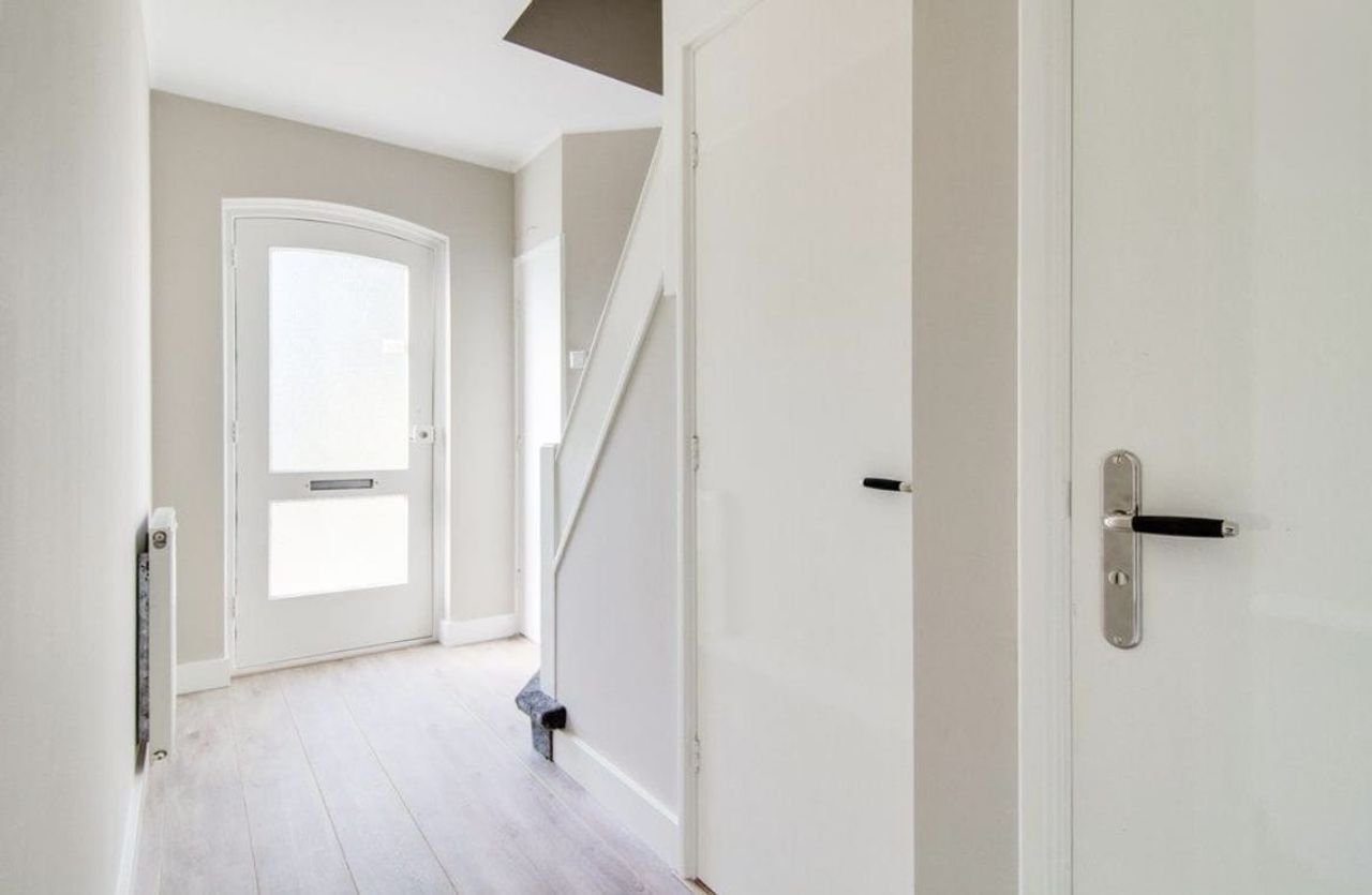 Modern huis in Laren met riante tuin - Afbeelding 11