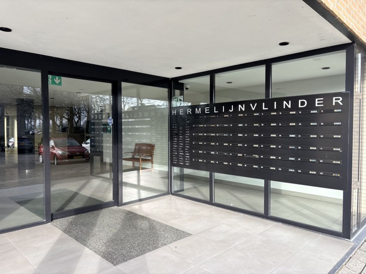 Bright 2-bedroom apartment in Diemen - Image 2