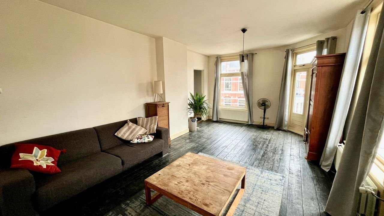 Licht hoekappartement met balkon én terras - Afbeelding 1