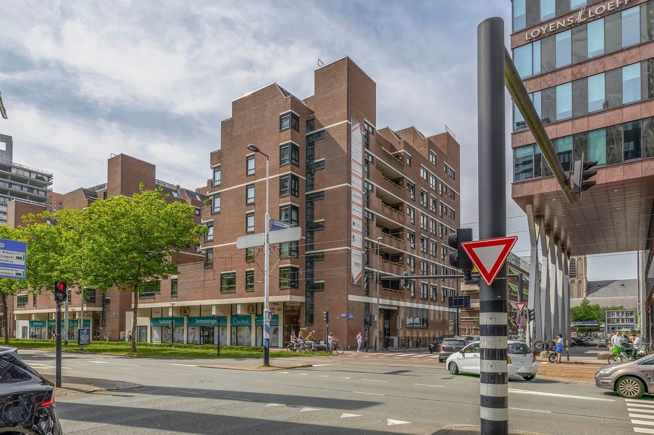 Gemeubileerd wonen op de Blaak met balkon - Afbeelding 18