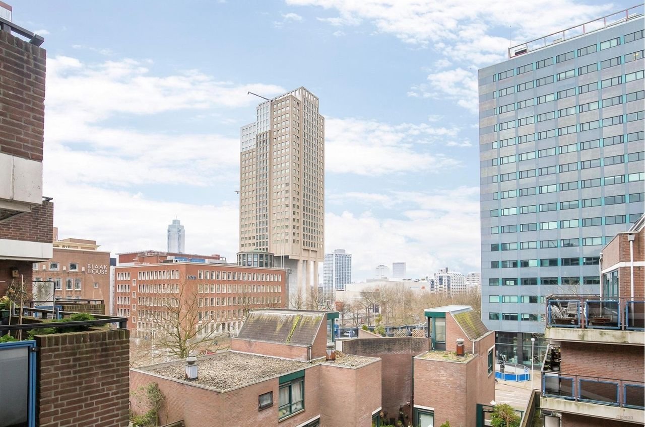 Gemeubileerd wonen op de Blaak met balkon - Afbeelding 17