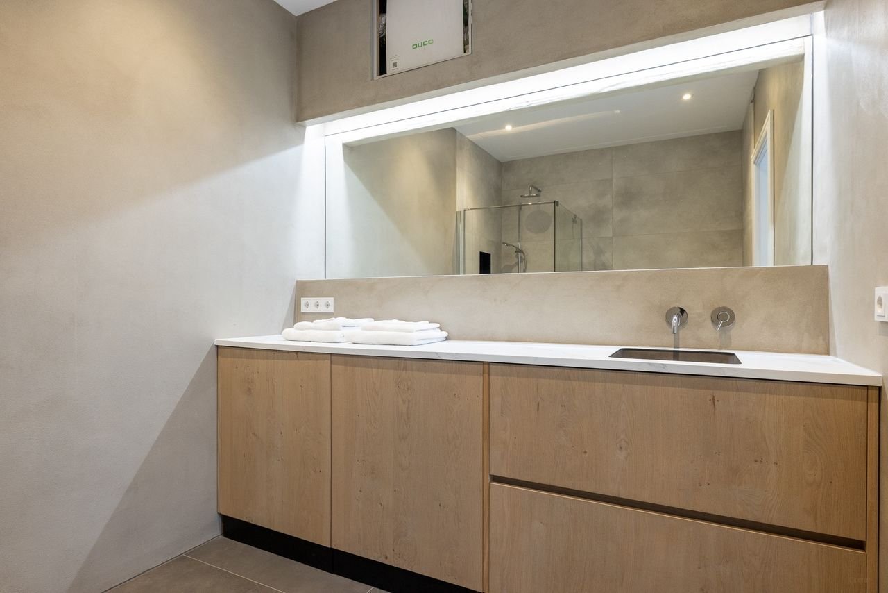 Luxe dubbel bovenhuis aan de Voorschoterlaan - Afbeelding 24