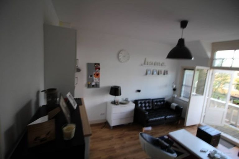 Appartement met balkon aan de Laan van Meerdervoort - Afbeelding 4