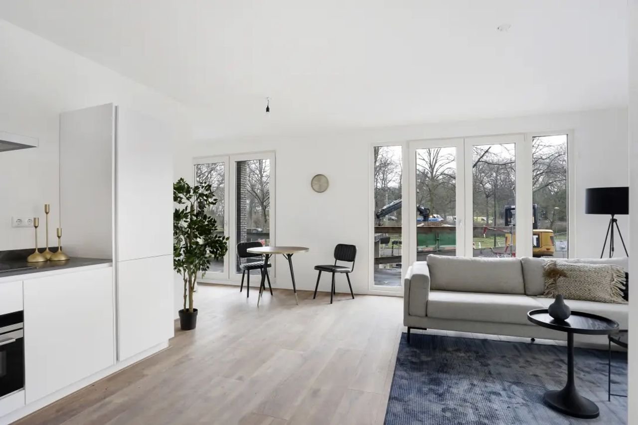 Modern appartement met balkon en garage - Afbeelding 3