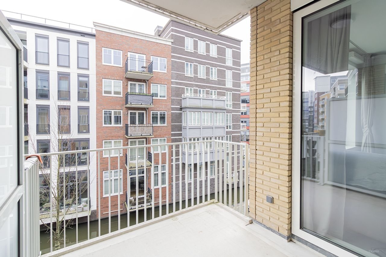 Bright 2-bedroom apartment Holland Park - Image 7