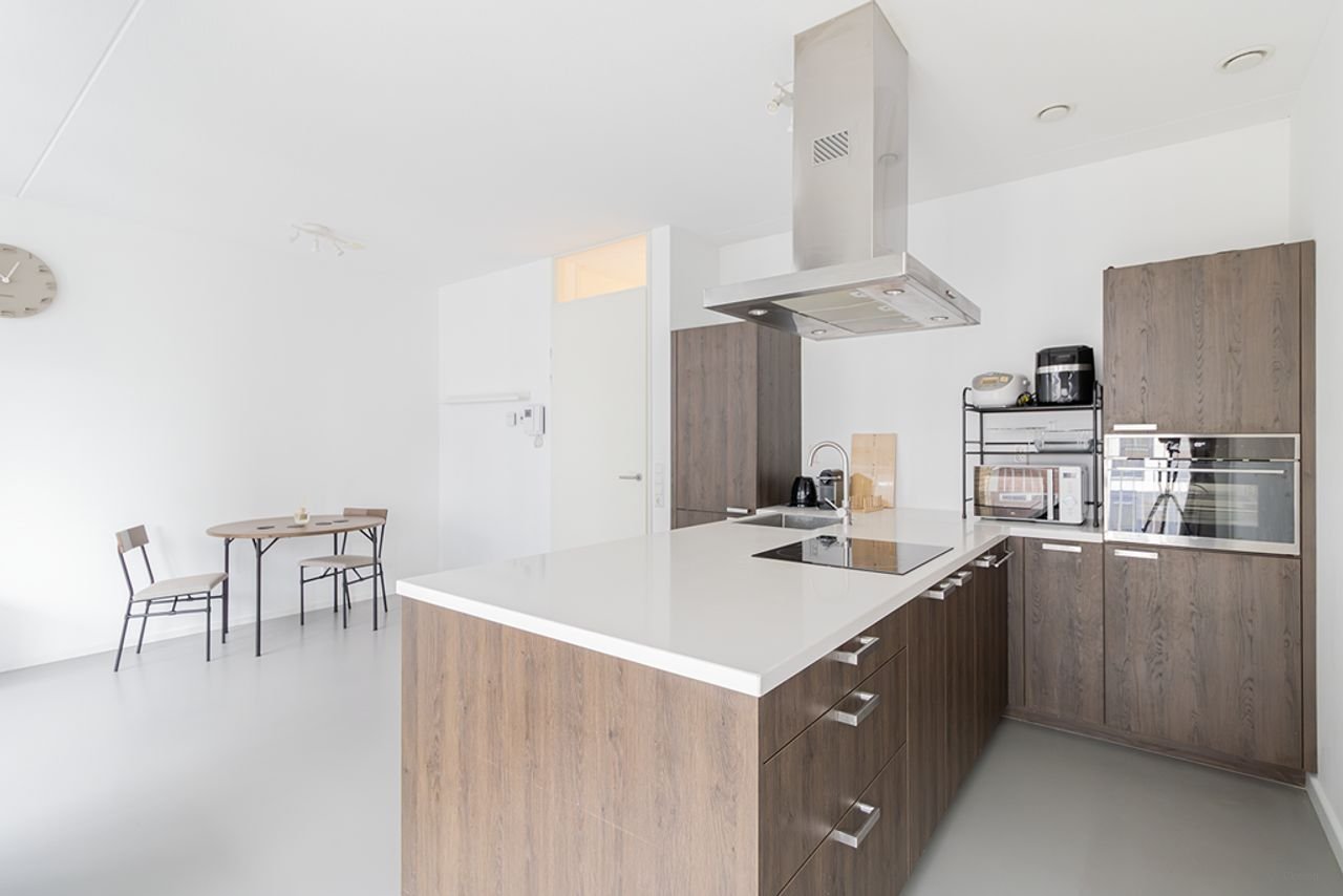 Bright 2-bedroom apartment Holland Park - Image 4