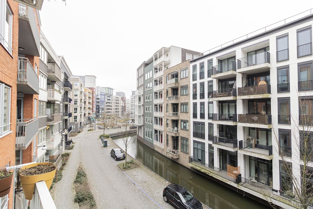 Bright 2-bedroom apartment Holland Park - Image 8