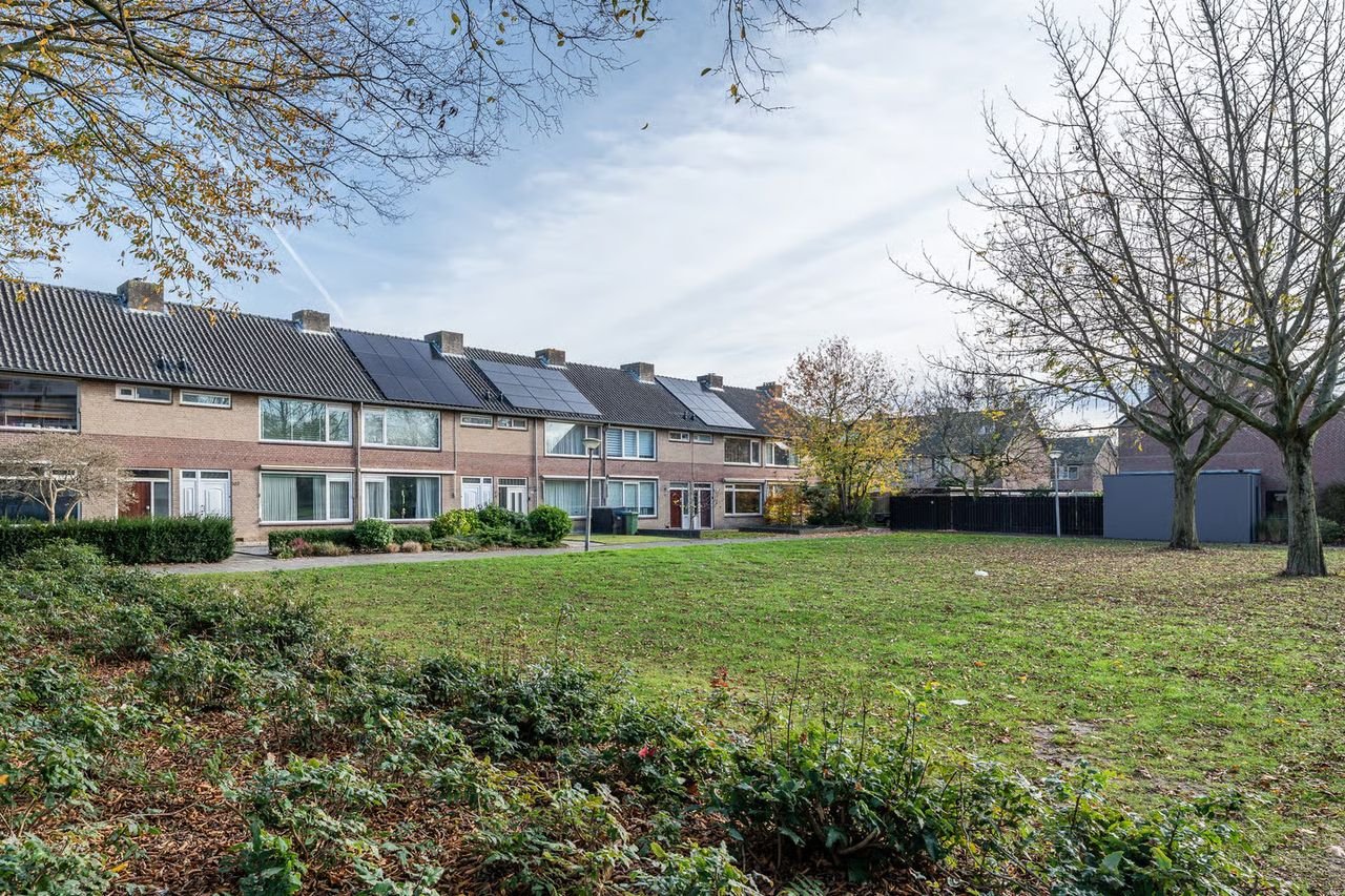 Ruim gezinshuis bij Woensel XL - Afbeelding 14