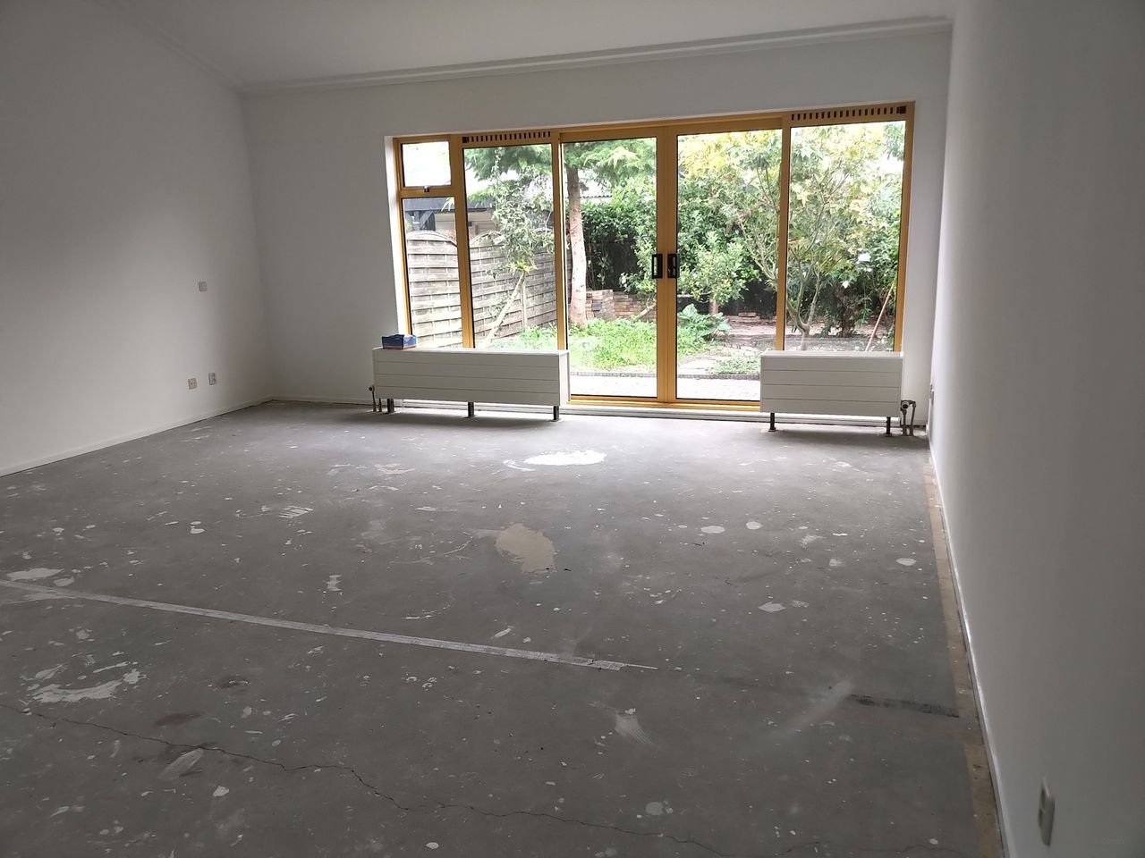 Gerenoveerde woning met eigen parkeerplek - Afbeelding 3