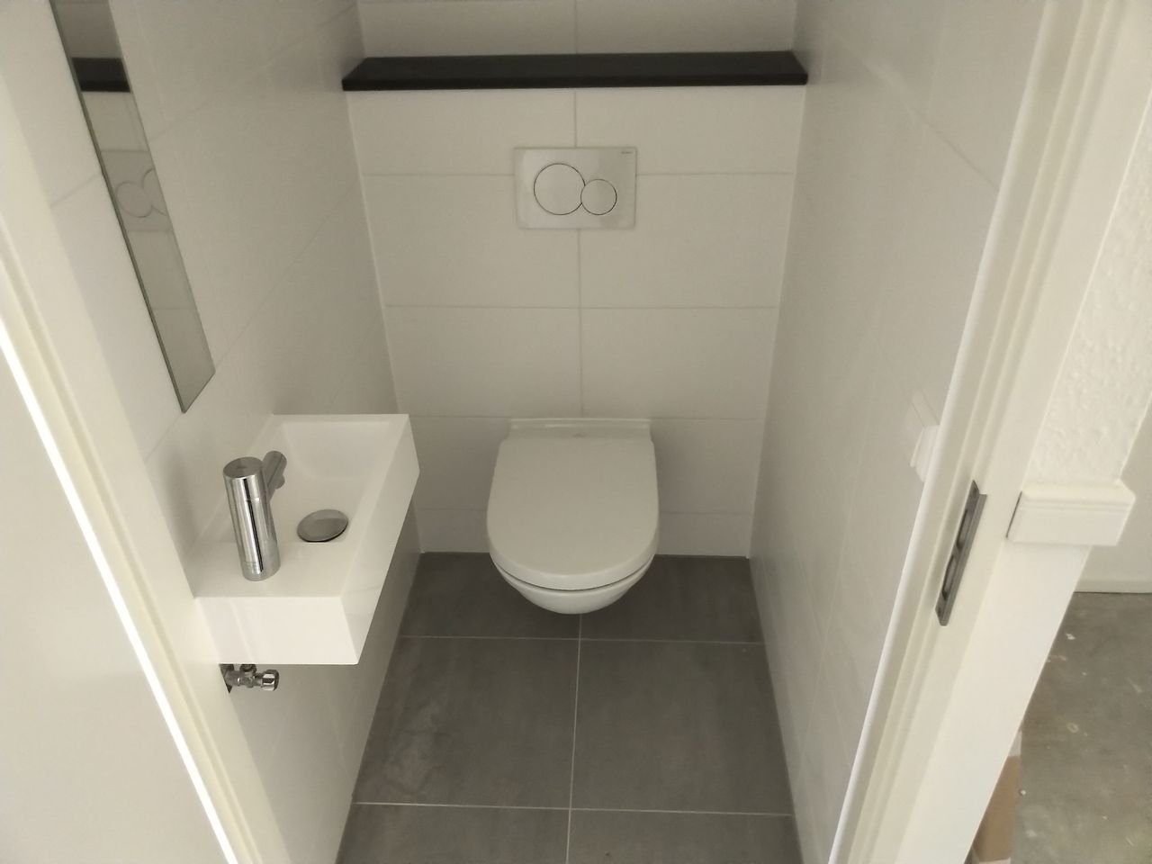 Gerenoveerde woning met eigen parkeerplek - Afbeelding 11