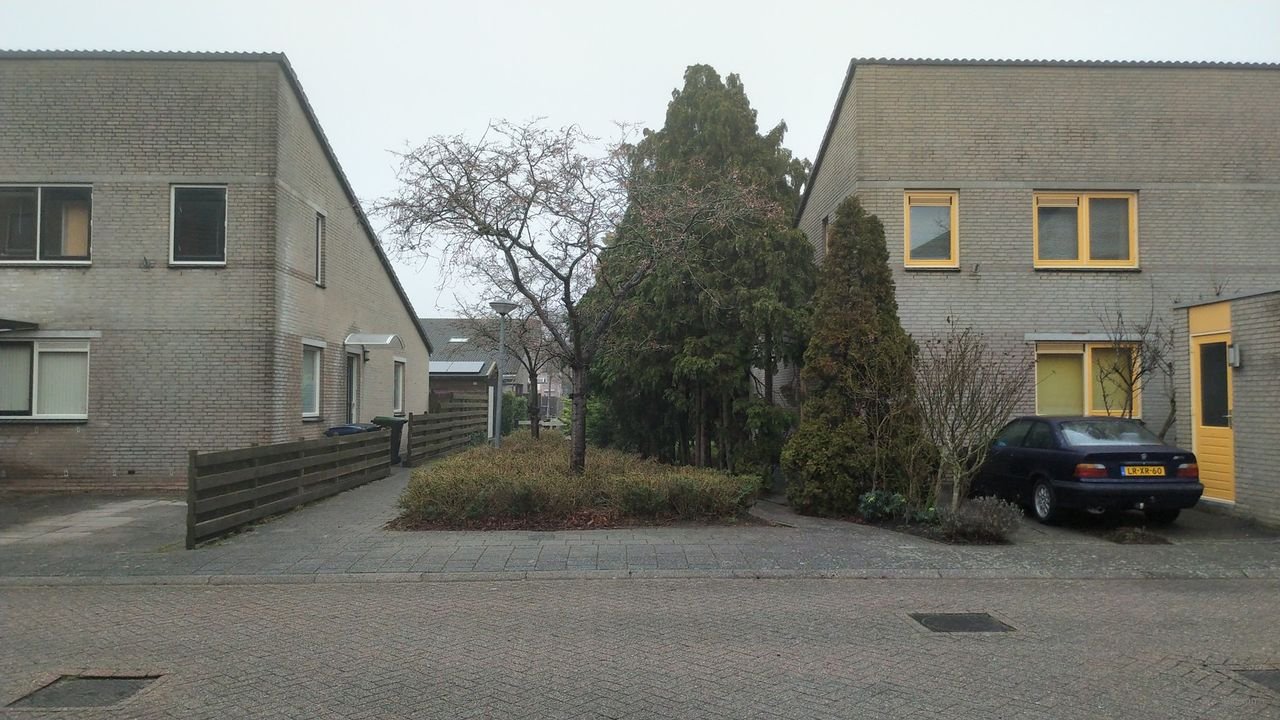 Gerenoveerde woning met eigen parkeerplek - Afbeelding 19