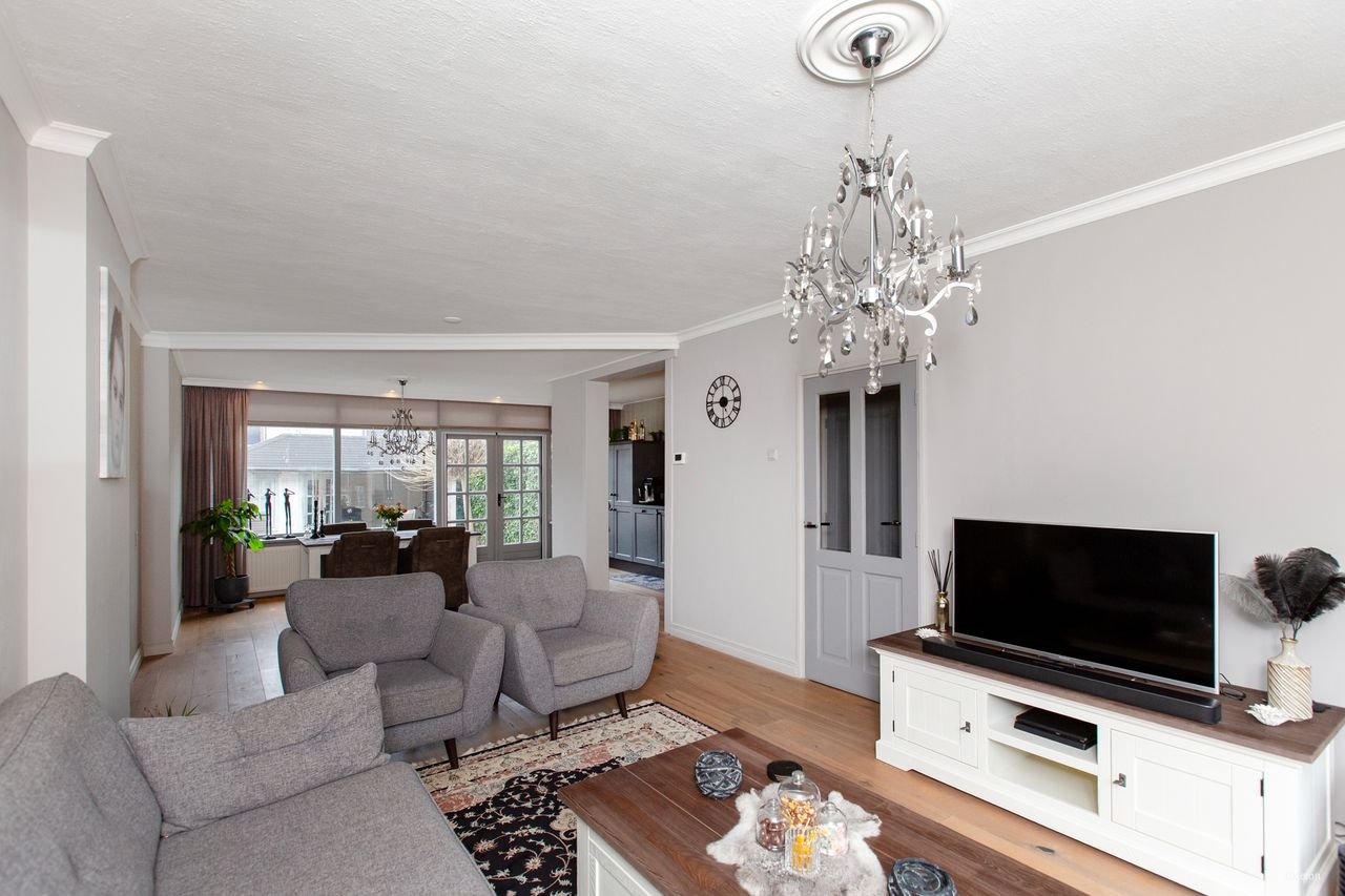 Family home with garden in Schildersbuurt - Image 3