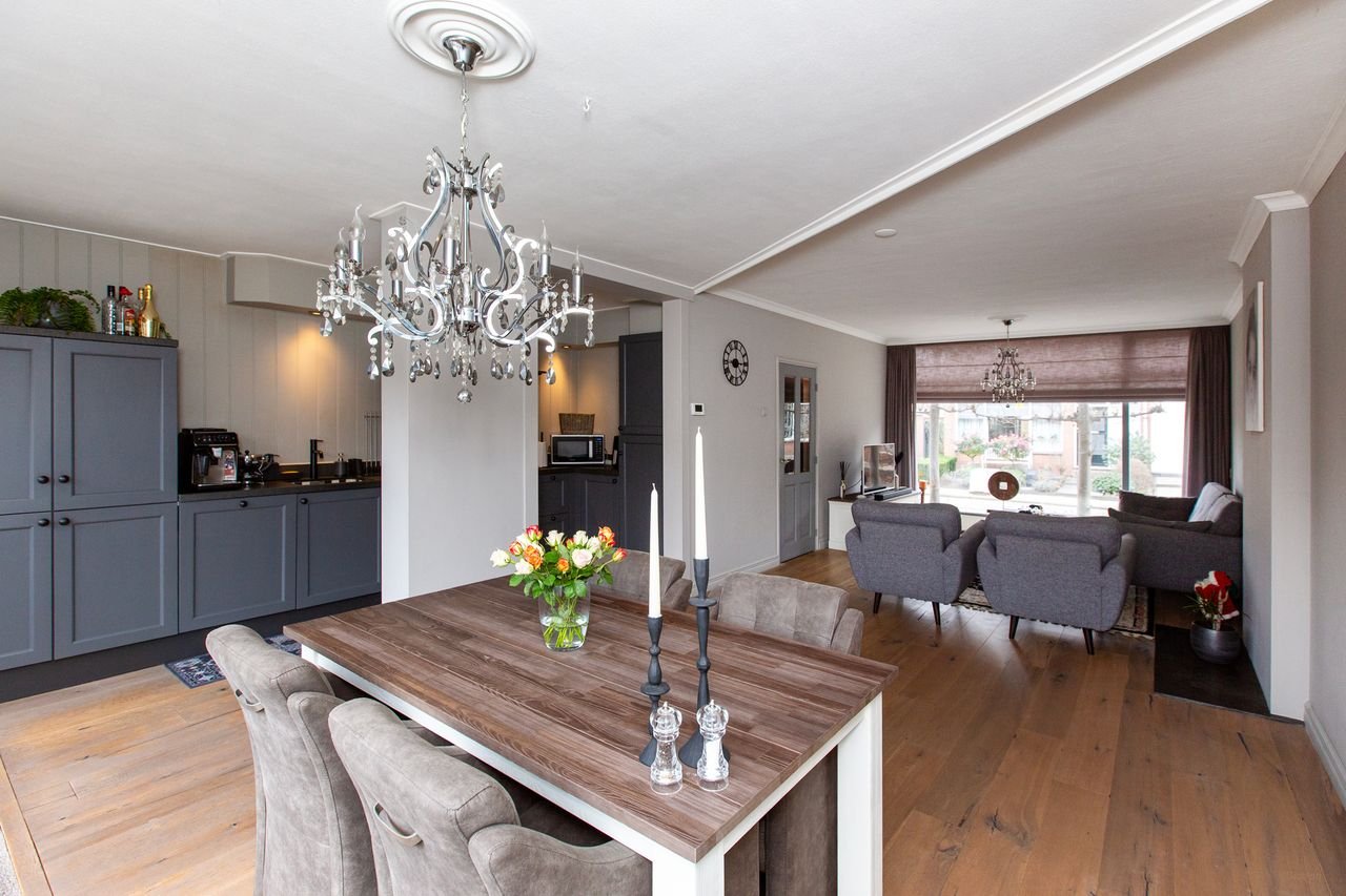 Family home with garden in Schildersbuurt - Image 6