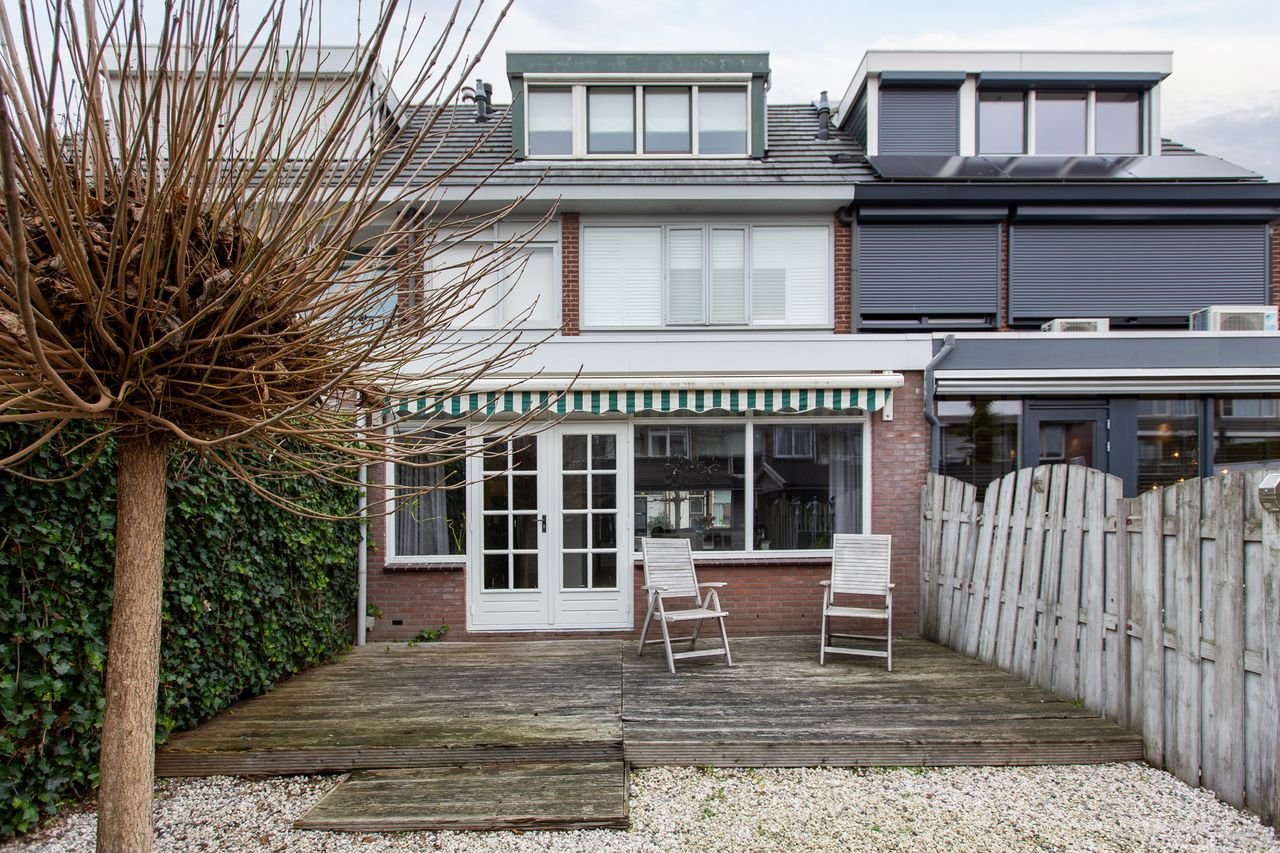Family home with garden in Schildersbuurt - Image 16