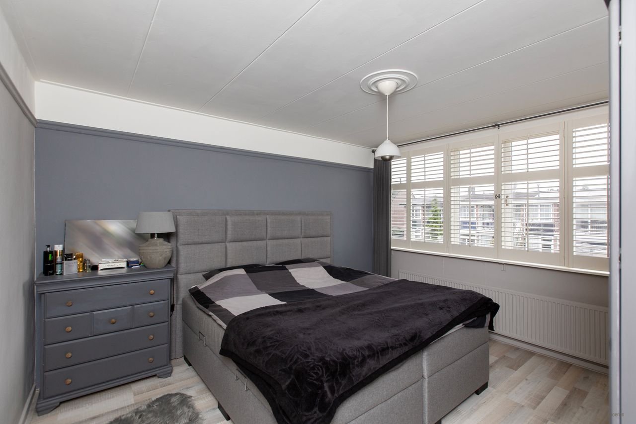 Family home with garden in Schildersbuurt - Image 17