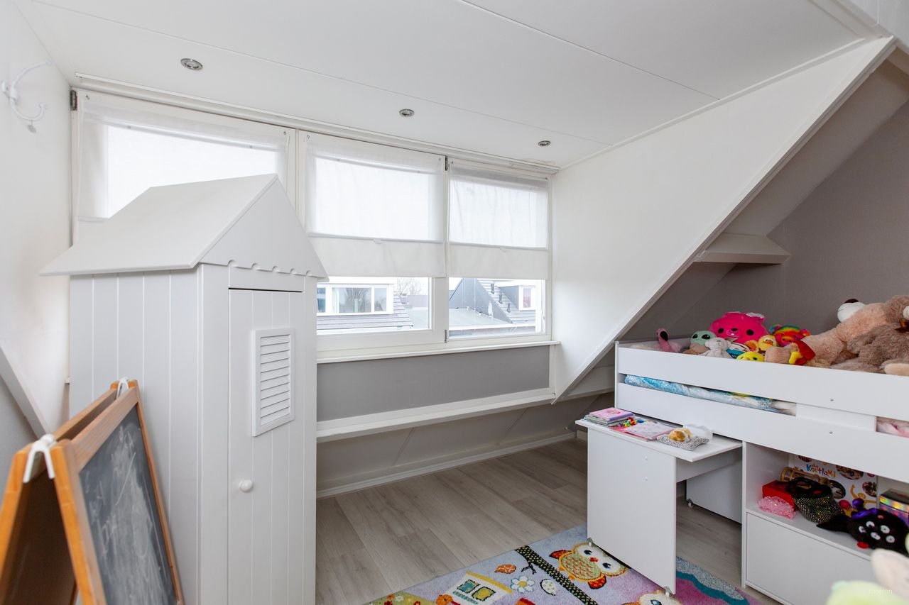 Family home with garden in Schildersbuurt - Image 30