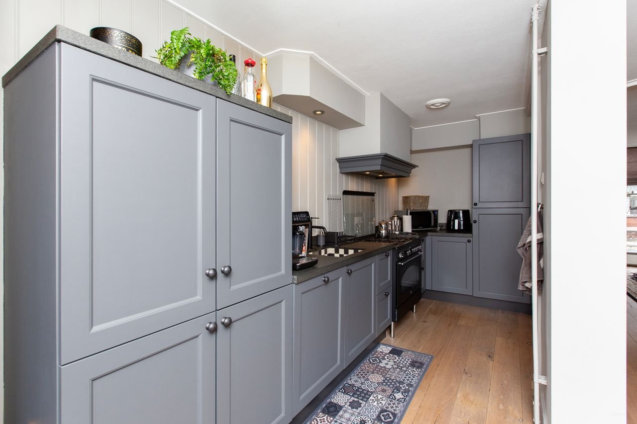 Family home with garden in Schildersbuurt - Image 11