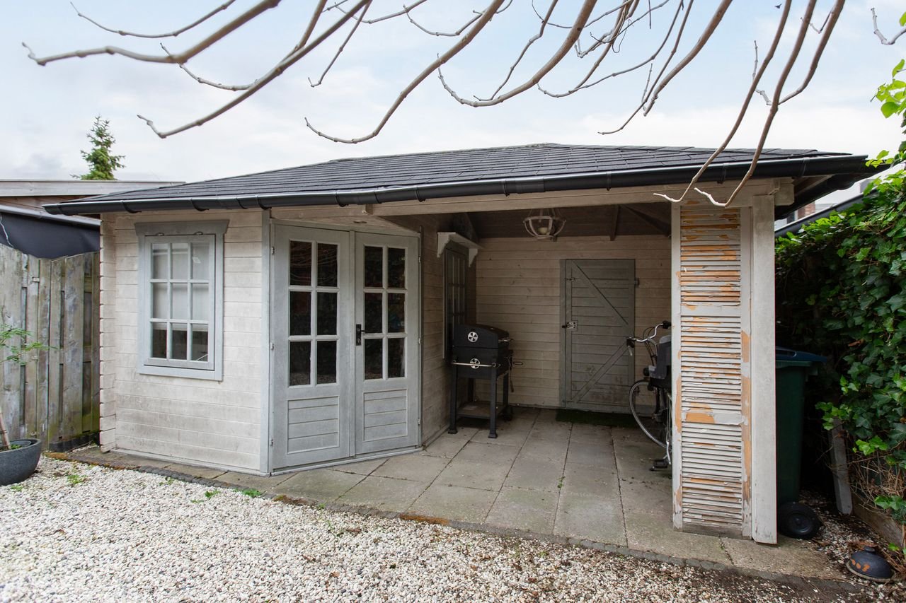Family home with garden in Schildersbuurt - Image 15