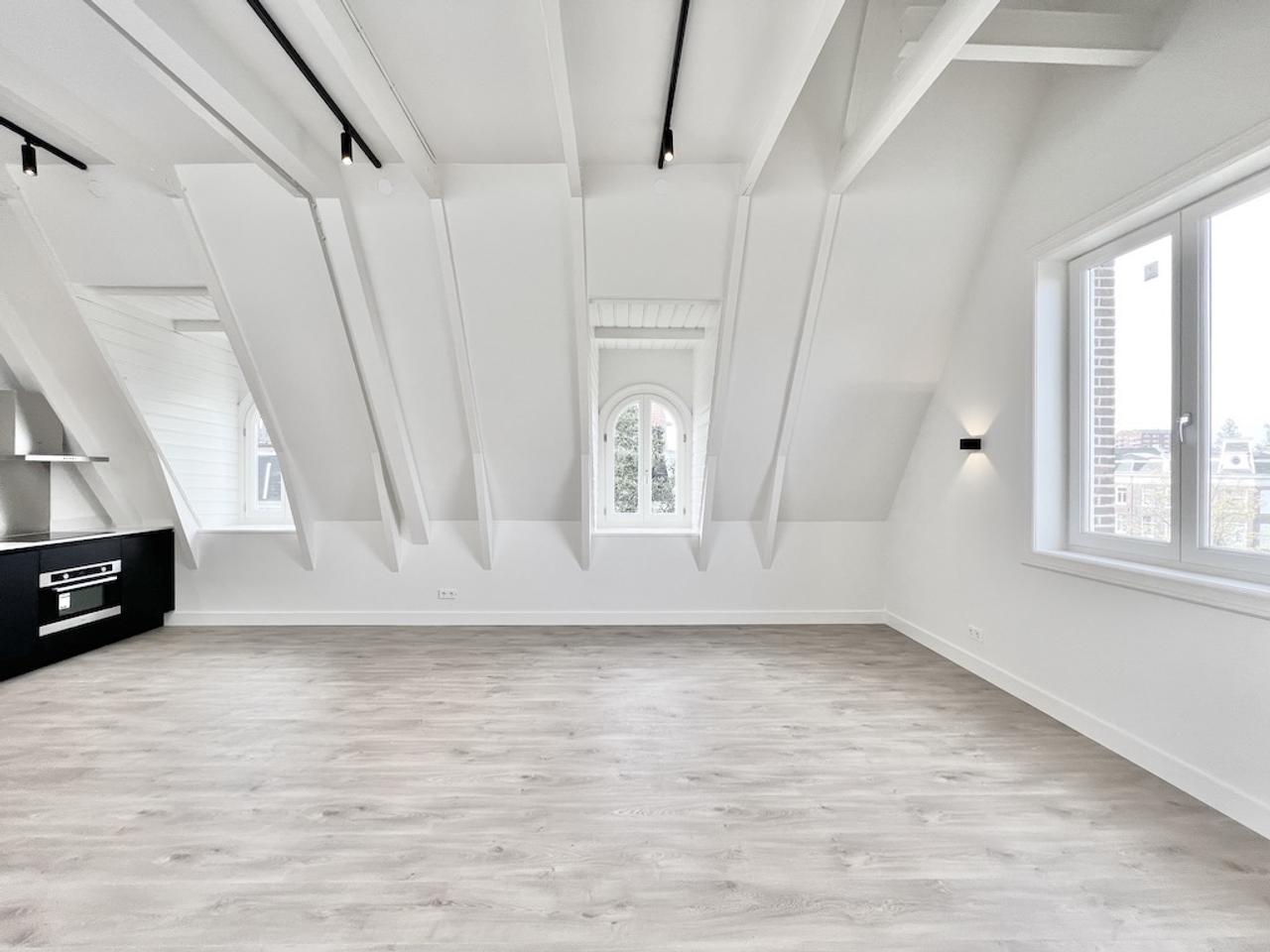 Apartment with Roof Terrace in Oud-West - Image 5