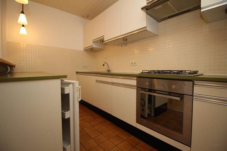 Lichte woning in centrum met balkon - Afbeelding 4
