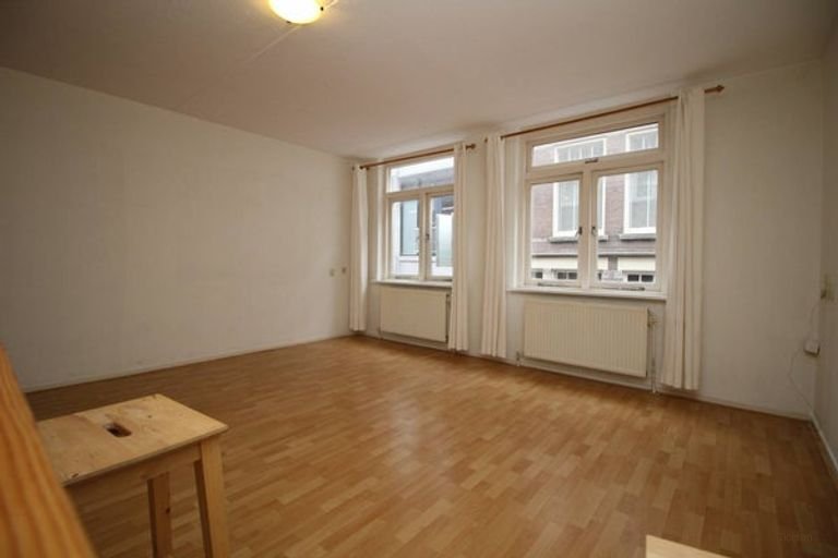 Lichte woning in centrum met balkon - Afbeelding 2