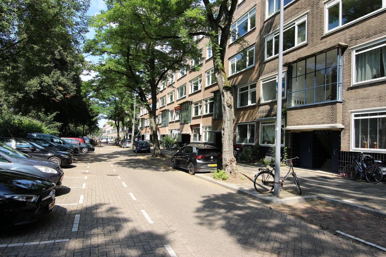 Renoveerd 2-kamerappartement aan het park - Afbeelding 13