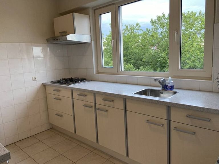 Zonnig appartement van 90m² met balkon - Afbeelding 8