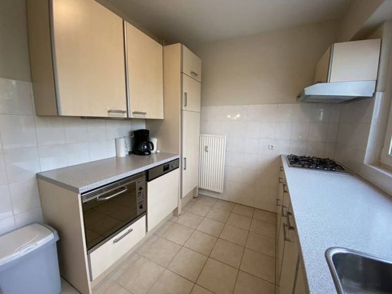 Zonnig appartement van 90m² met balkon - Afbeelding 9